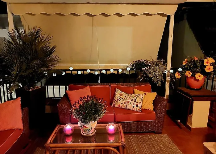 Cozy Penthouse With Excellent Location